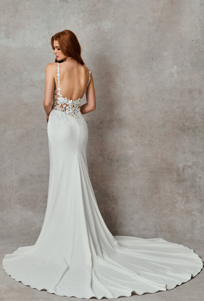 Dahlia w/ Overskirt US18